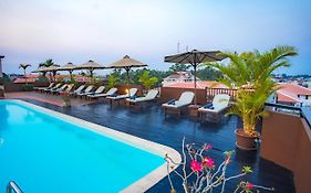 โรงแรมซิตี้ ริเวอร์
